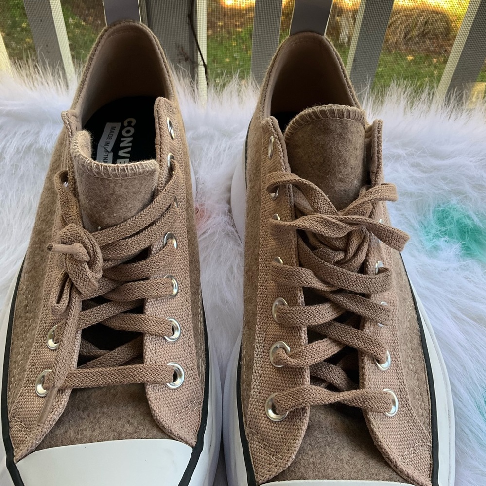 Converse low top platforms